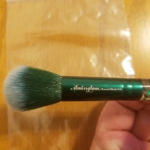 Round blush P40 makeup brush